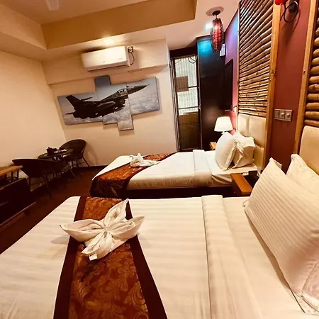 Hotel Ila Grand